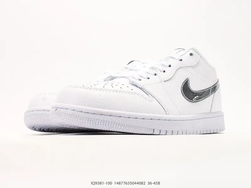 Nike Chaussures de skate Polyvalent Classique Basse IQ9381-100 #14877635044082